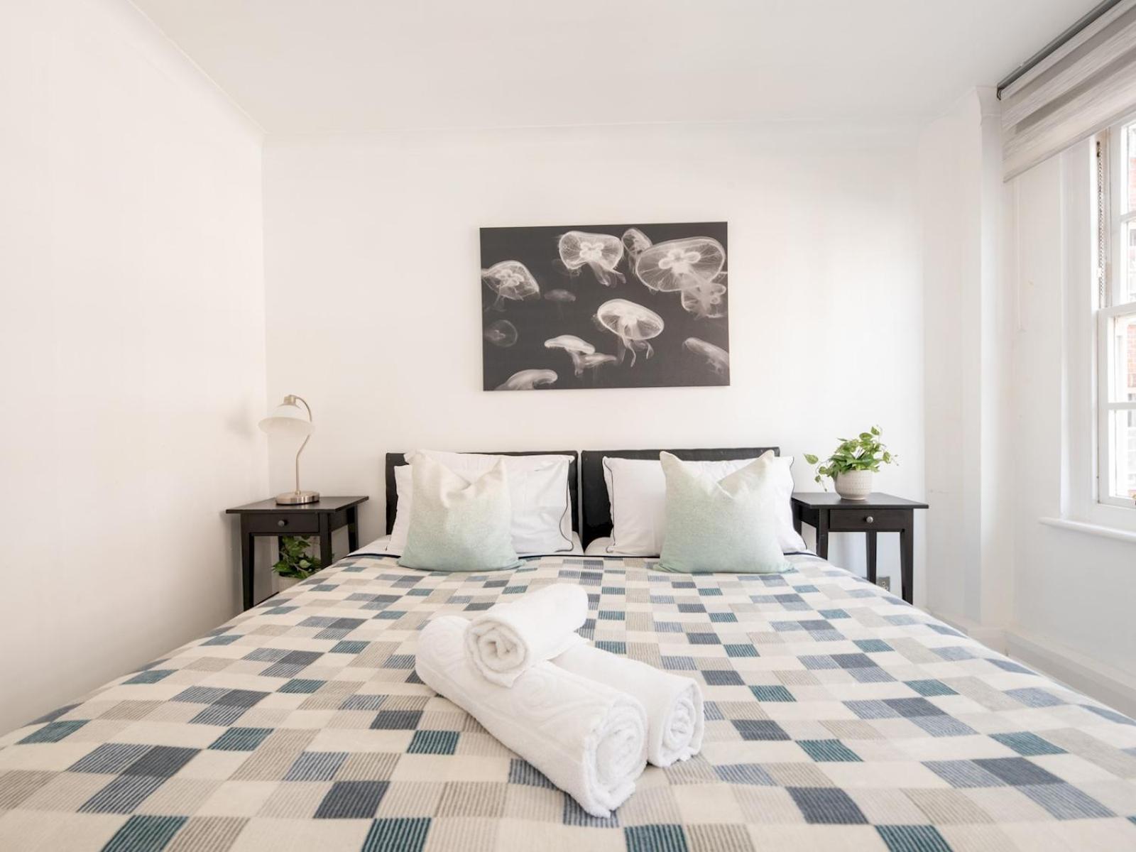 Pass The Keys Cosy One Bedroom Near Hyde Park Oxford Street
